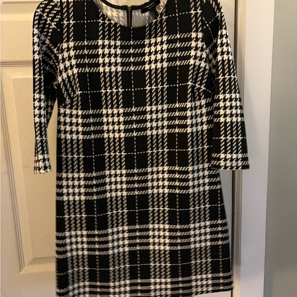 Forever 21 Black and White Checkered Long Sleeve Dress